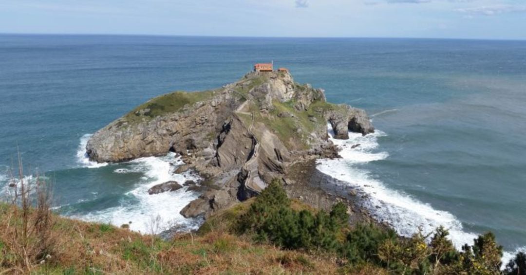 Vista de San Juan de Gaztelugatxe en Vizcaya 