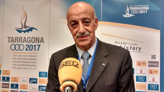 Addadi responent les preguntes de SER Catalunya