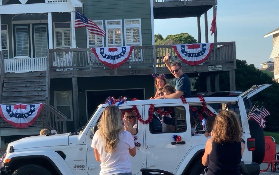 Manuel en el desfile del 4 de julio