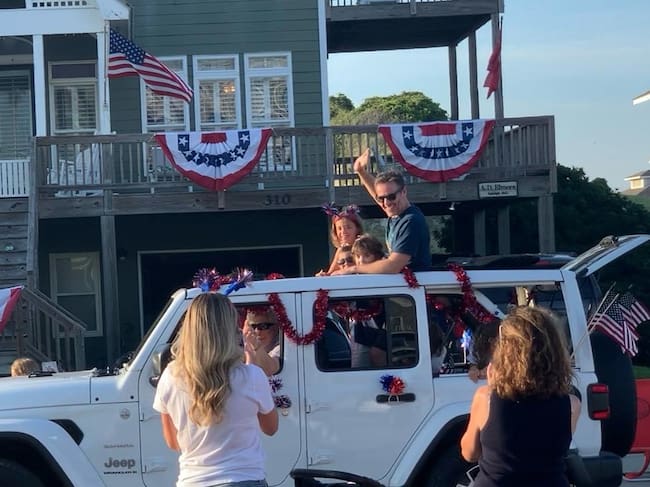 Manuel en el desfile del 4 de julio