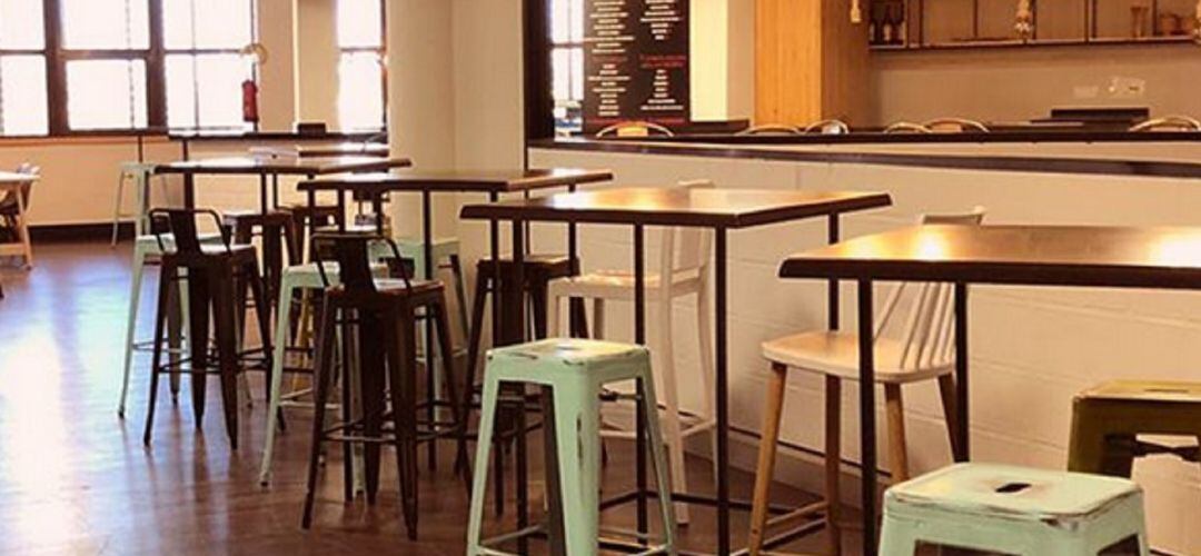 Se formó en una escuela parisina y estuvo nominado a una Estrella Michelín