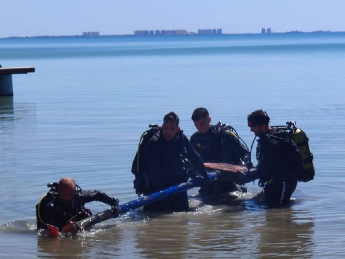 Los Alcázares cierra tres playas tras comprobar que hay materiales de arrastres de las últimas DANAS
