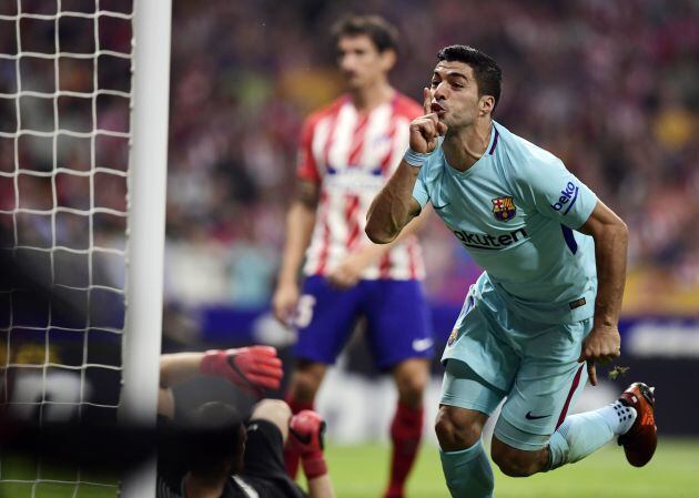 Luis Suárez celebra su tanto en el Wanda Metropolitano.