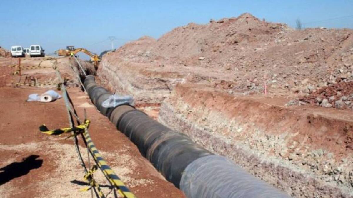 La Mancomunidad del Agua del Campo de Calatrava y el alcalde de Almagro valoran el avance de las obras del ramal que llegará a la zona de la tubería manchega