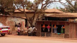 Tienda de moda en Dolisí-Congo / Autor: Elisa Bayo