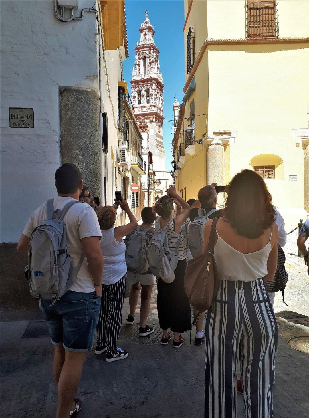 Turistas por Écija