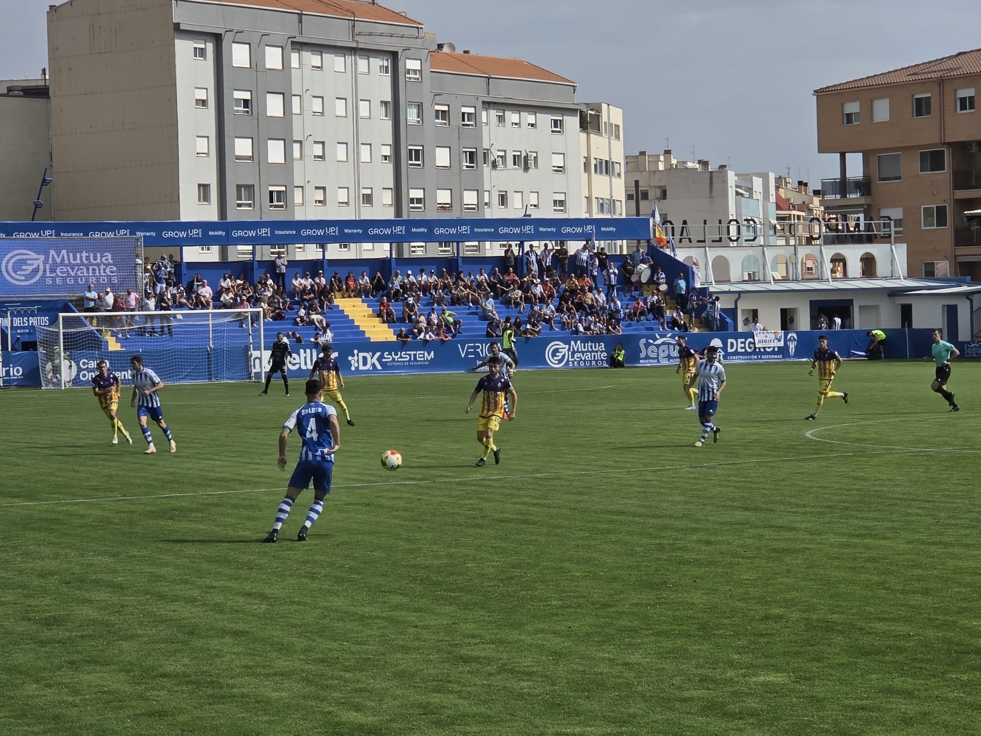 Instante del partido en El Collao Gestaser entre ambos equipos