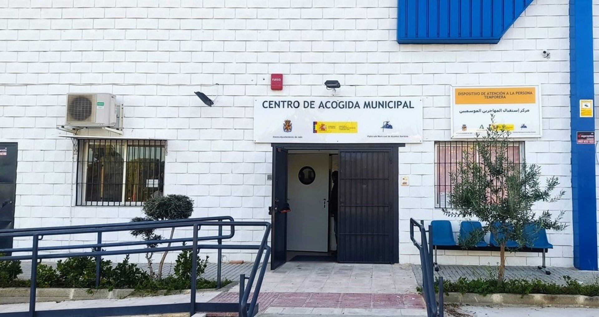 Albergue de temporeros en el Centro de Acogida Municipal de Jaén capital.