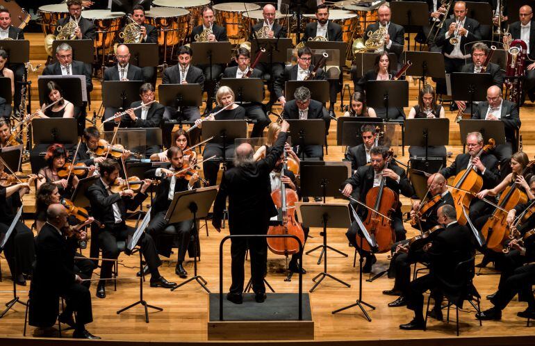 La Junta presenta una nueva gira de ‘Plazas Sinfónicas’ con diez conciertos de la OSCyL y la OSCyL Joven por toda la Comunidad