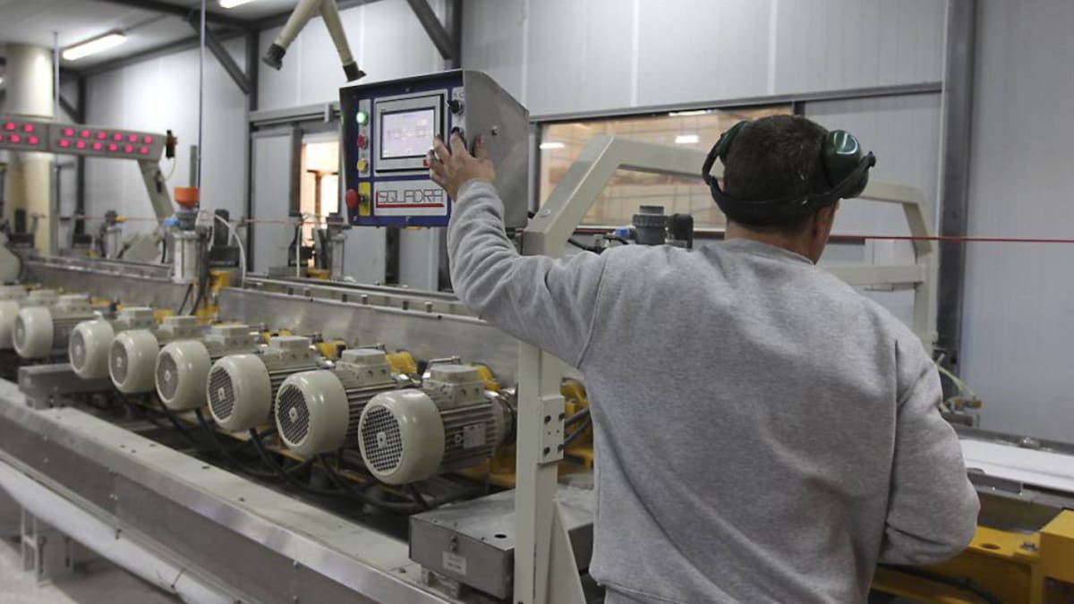 La Generalitat destinará un millón de euros al sector cerámico para posicionarlo en el mercado internacional