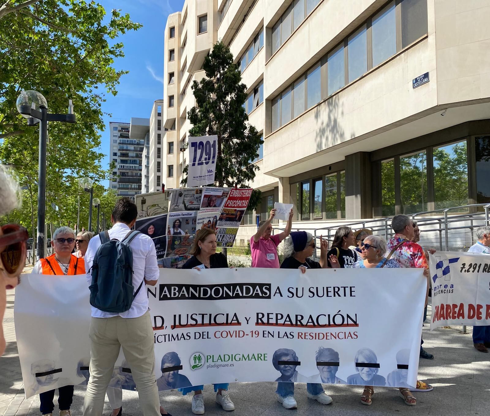 Dos exaltos cargos y un asesor del gobierno de Ayuso declaran como imputados por las muertes en las residencias durante la pandemia.