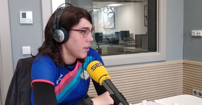 Izaro Antxia, en los estudios de Radio Bilbao