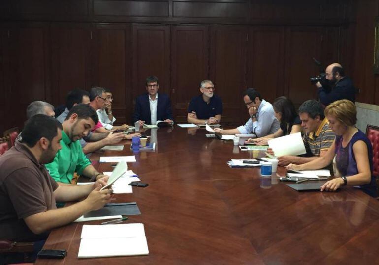 Reunión de la Junta de Portavoces en la que se ha presentado el informe