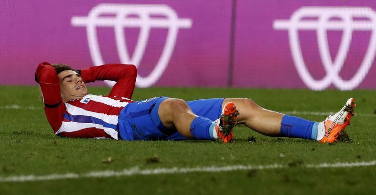 Antoine Griezmann, desesperado tras una ocasión fallida