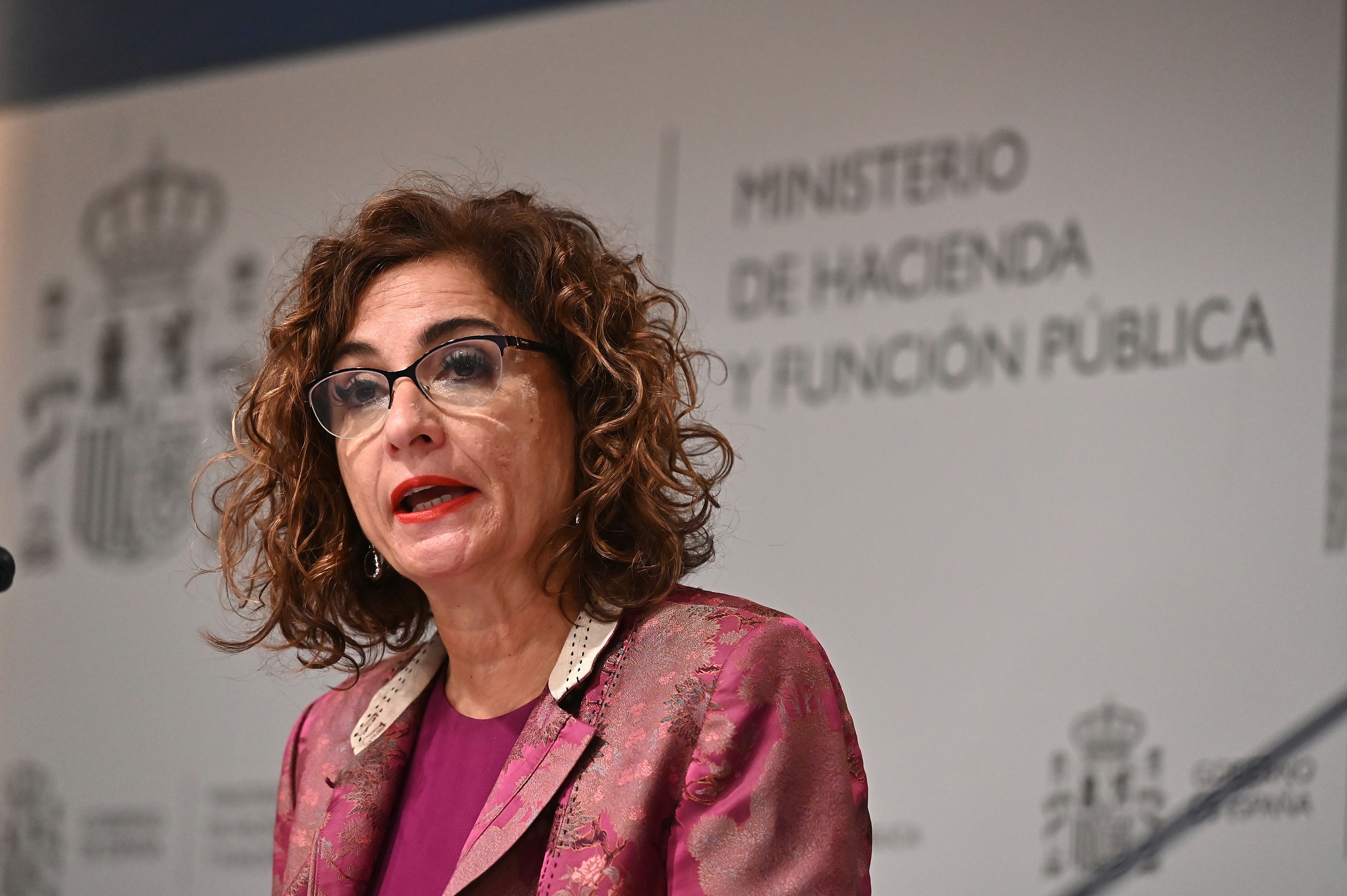 La ministra de Hacienda, María Jesús Montero, durante una rueda de prensa