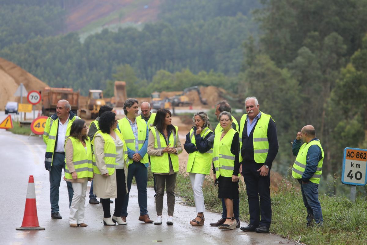 María Martínez Allegue, en su visita a los trabajos (foto: Xunta de Galicia)