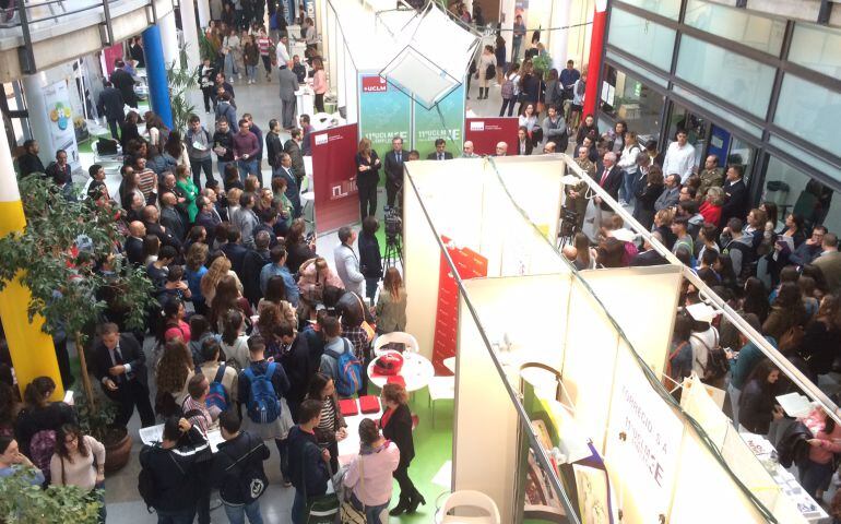 Cientos de alumnos están participando en este XI Foro de Empleo en el Campus de Albacete