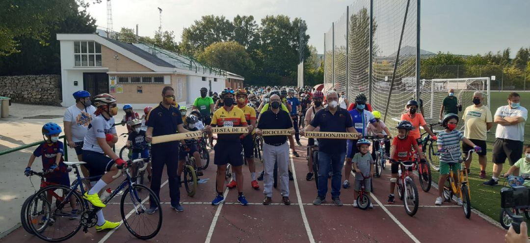 Las calles de Torredonjimeno volvieron a llenarse de bicicletas en un día muy especial.