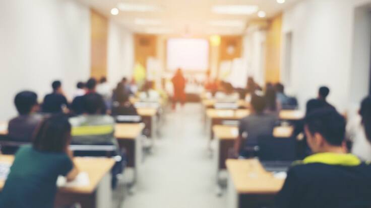 Sin acuerdo entre la Conselleria de Educación y los sindicatos por el sistema para registrar la jornada laboral de los docentes