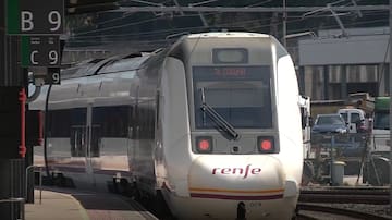 Cambios en el servicio de tren y autobús entre Xàtiva y Alcoi: estos son los nuevos horarios