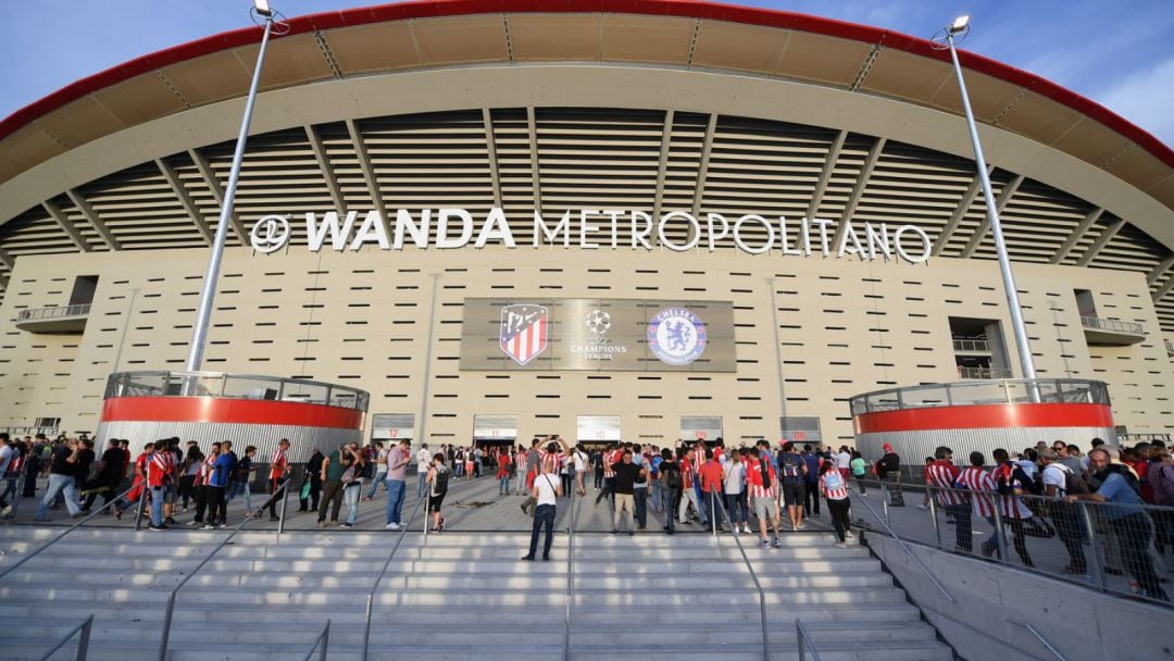 Fachada del Wanda Metropolitano en un partido de Champions