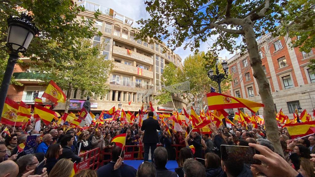 Concentración del PP en la plaza de la Constitución de Albacete