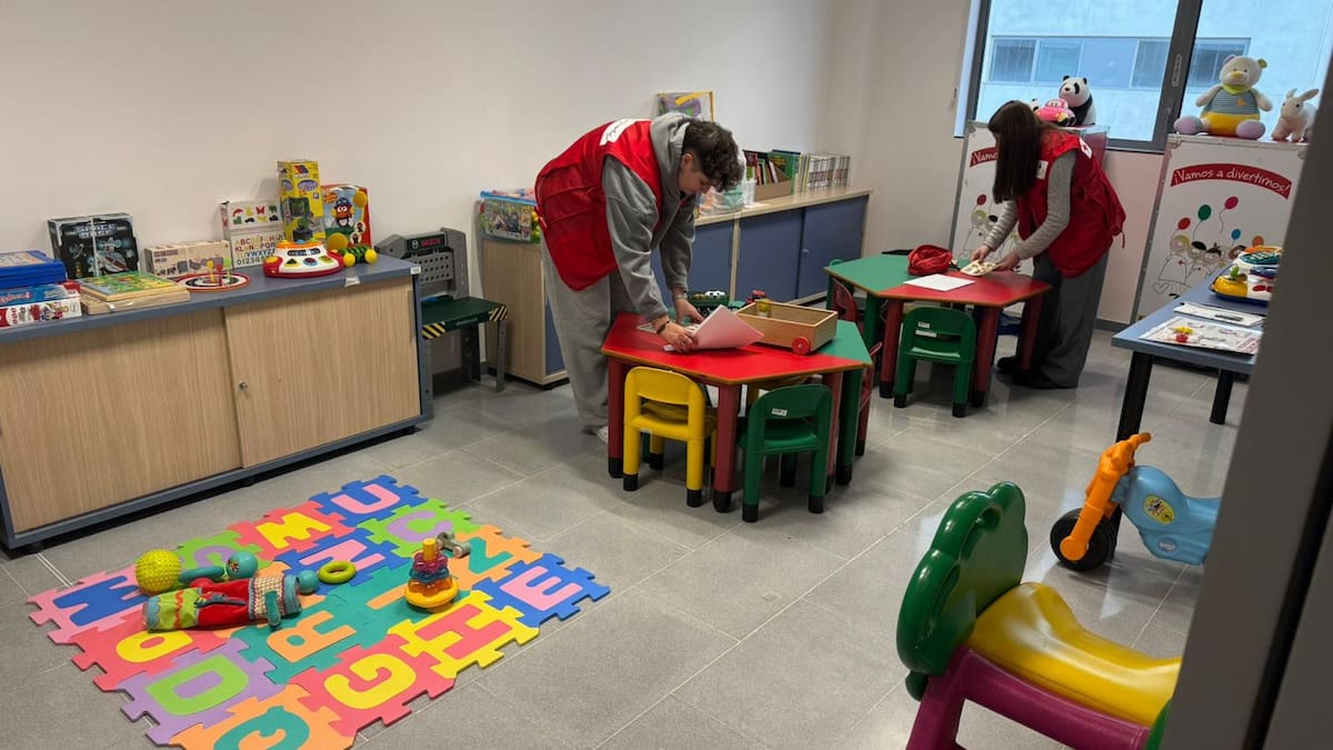 Cuenca apuesta por una pediatría más humana con apoyo de Cruz Roja