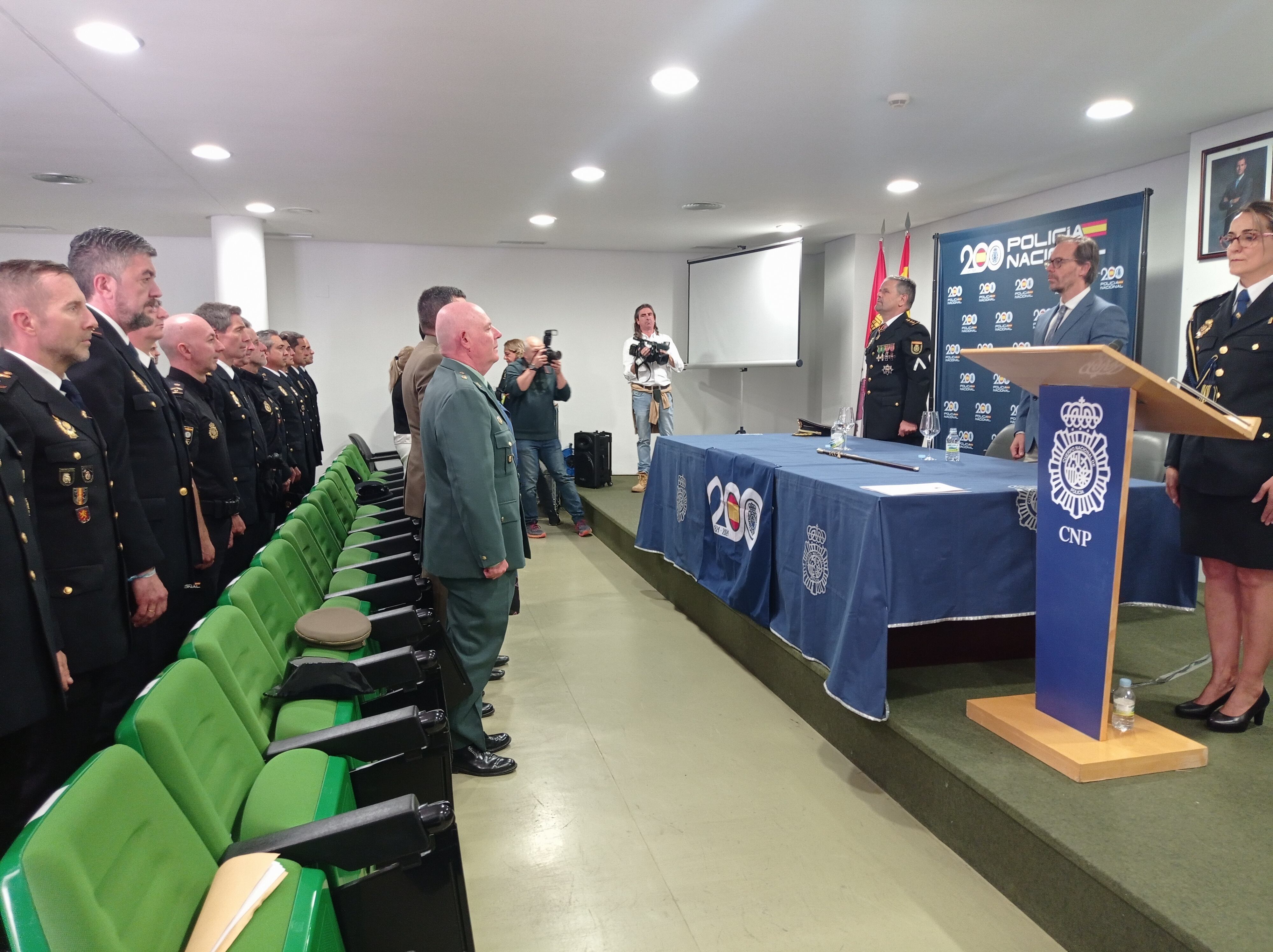 Acto de reconocimiento a Policías Nacionales y funcionarios