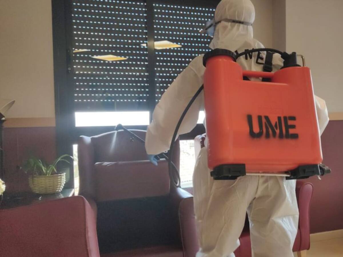 Se mantiene la presión hospitalaria en Granada: siguen creciendo los positivos pero también suben las altas