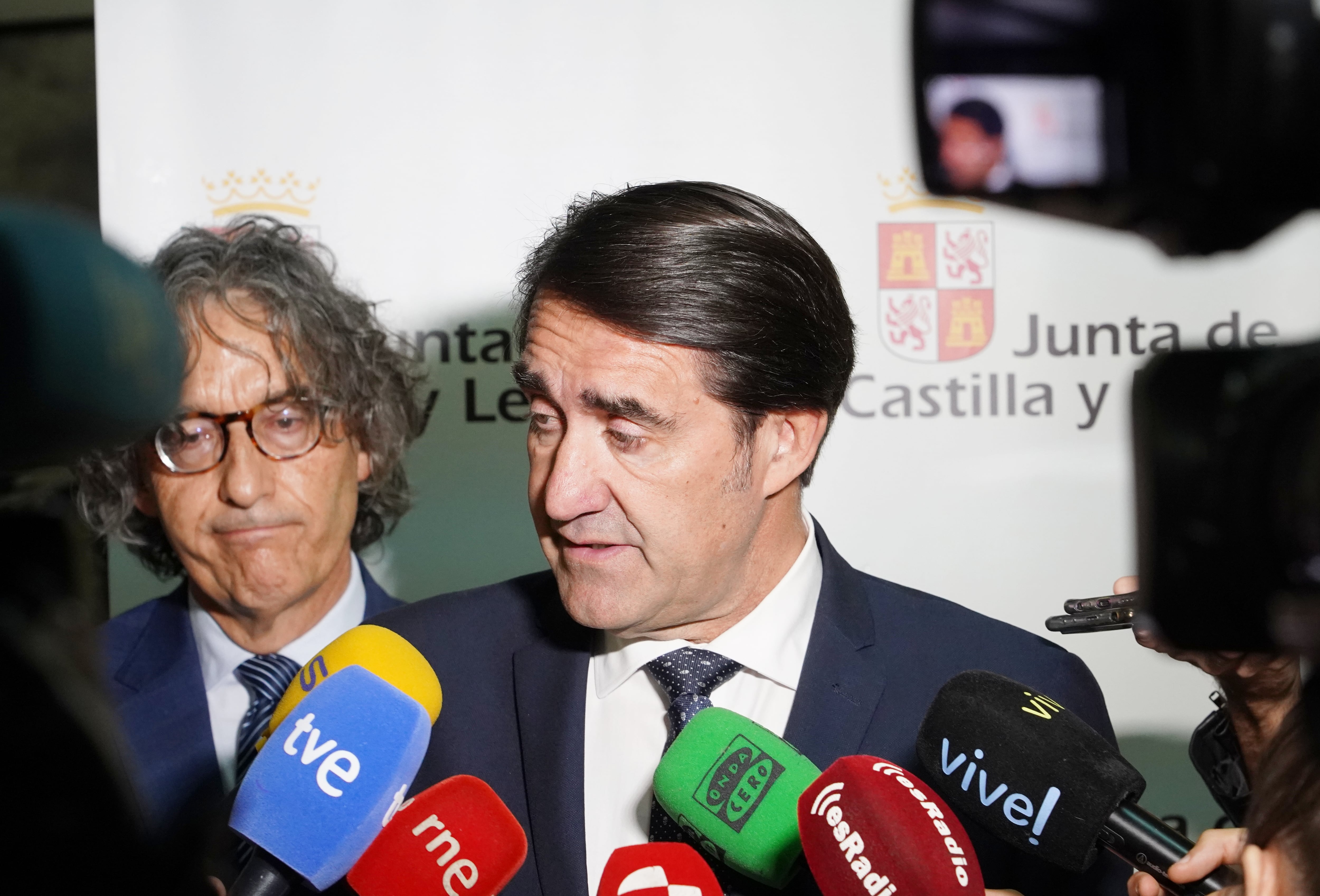 El consejero de Medio Ambiente, Vivienda y Ordenación del Territorio, Juan Carlos Suárez-Quiñones, inaugura el curso FCYL 2301 'Delitos contra el Medio Ambiente. Incendios Forestales'.