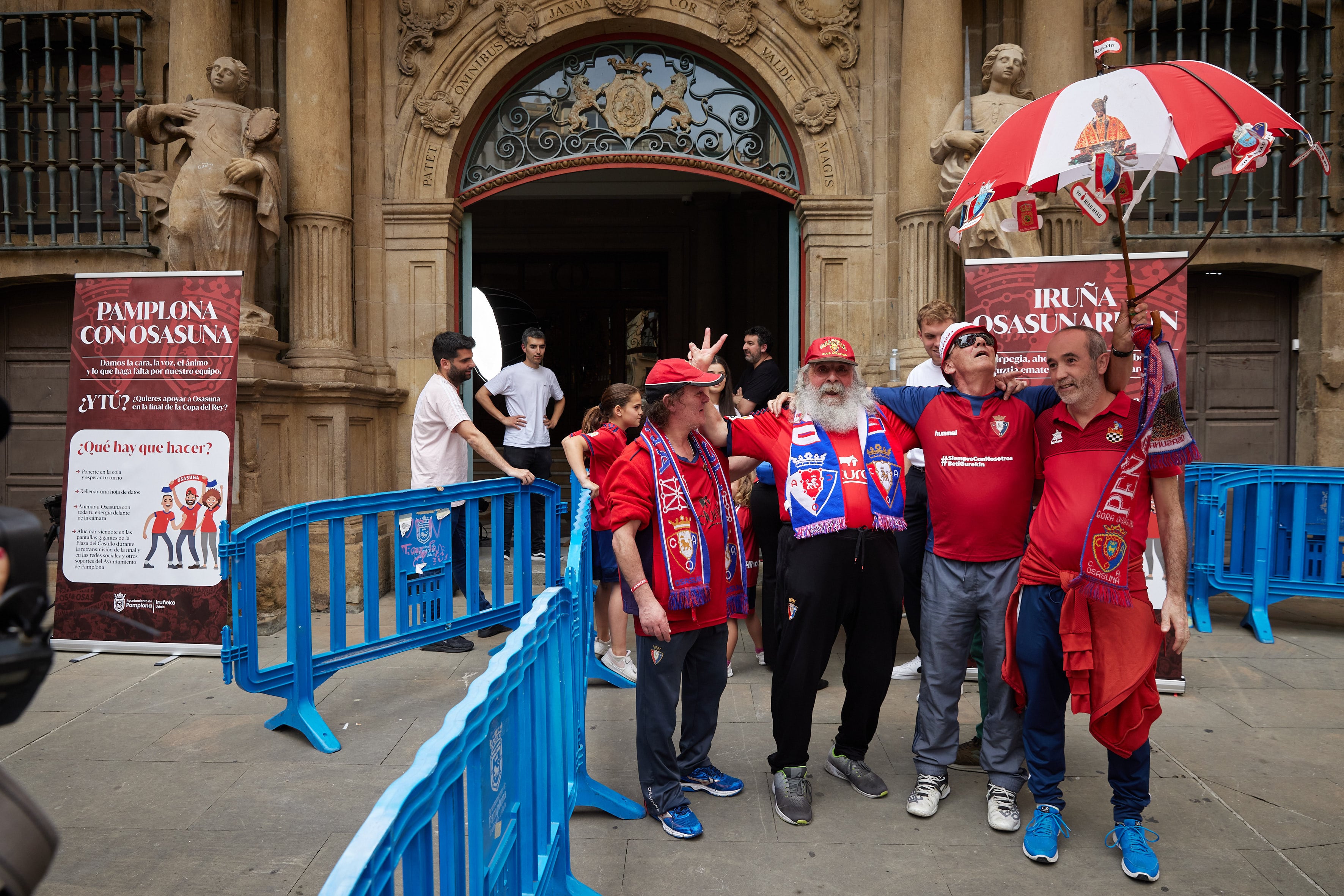 Pamploneses y pamplonesas se vuelcan con la propuesta del Ayuntamiento para grabar vídeos de apoyo a Osasuna ante la final de la Copa del Rey