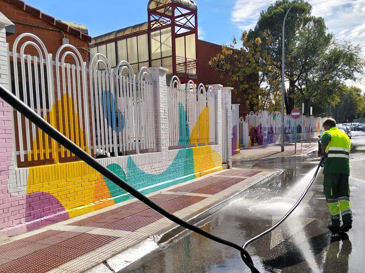 Gema Isabel, edil de Limpieza de Parla, repasa el nuevo contrato municipal