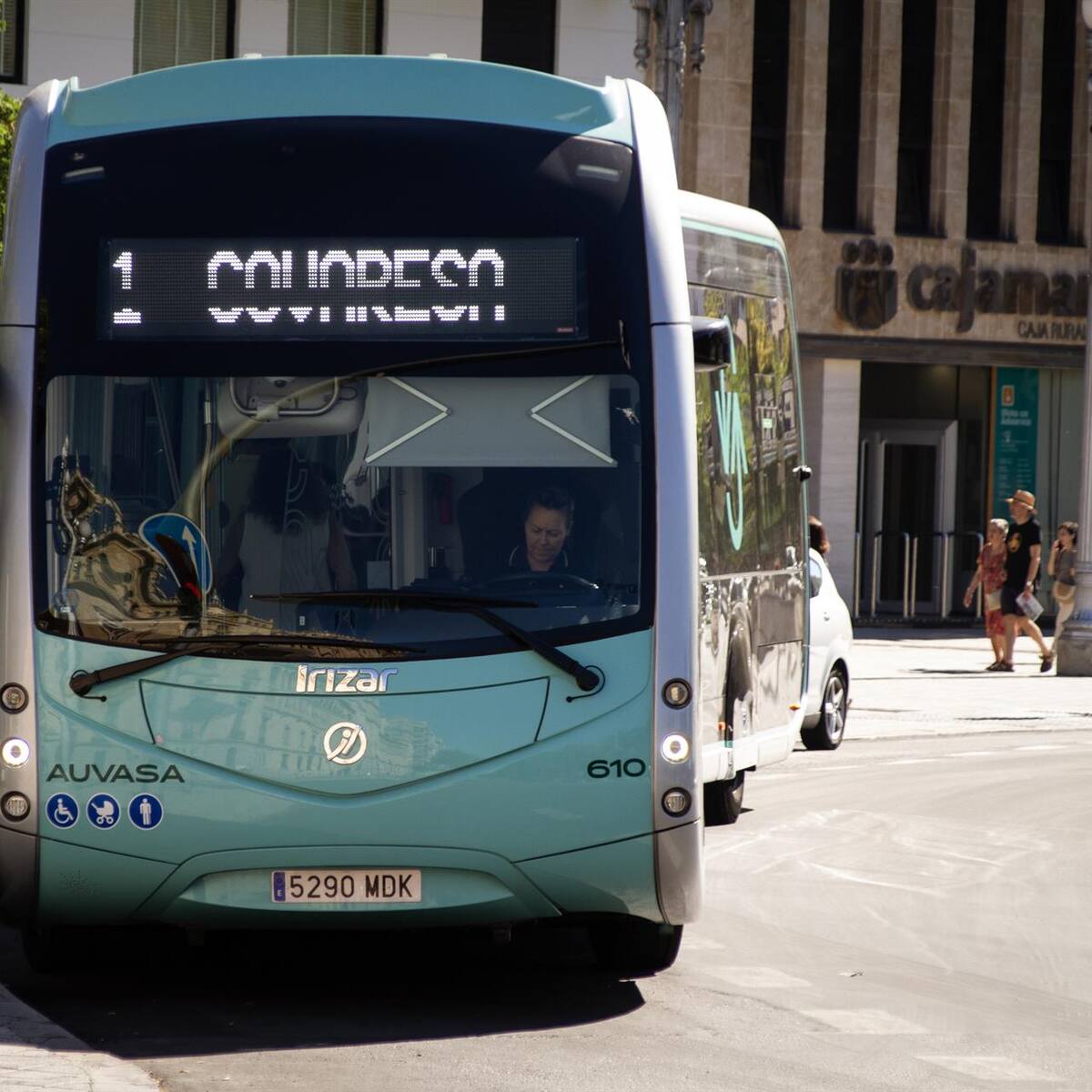 Toma la Palabra propone que el Ayuntamiento asuma la bonificación del 50% en AUVASA