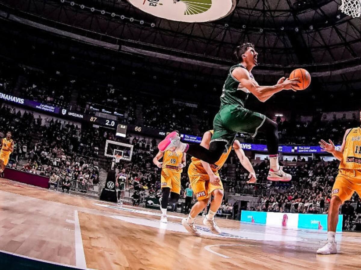 El Unicaja resuelve en el último cuarto y empieza con triunfo el Top 16 de la BCL