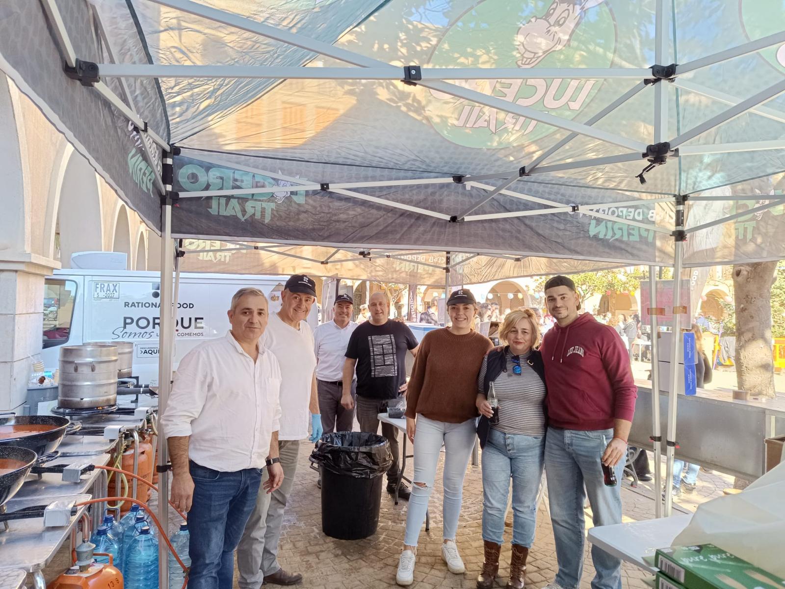 De las bombas de achique a un caldero para 1.000 personas, la ayuda cartagenera que no dejó sola a Paiporta
