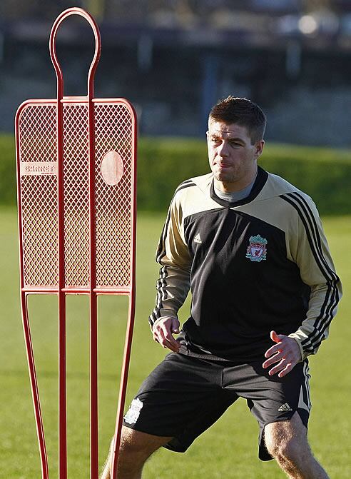 Gerrard reaparecerá contra el Madrid en el Bernabéu