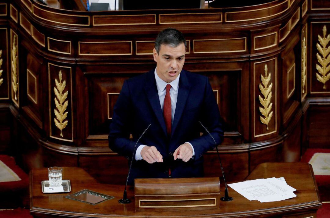 El candidato socialista a la Presidencia del Gobierno, Pedro Sánchez, durante su intervención en la primera jornada del debate de investidura que afronta el líder socialista y que puede desembocar en su elección como presidente del primer Ejecutivo de coalición en la reciente historia de España, si cuaja el acuerdo de su partido (PSOE) con la coalición de izquierda Unidas Podemos (UP)