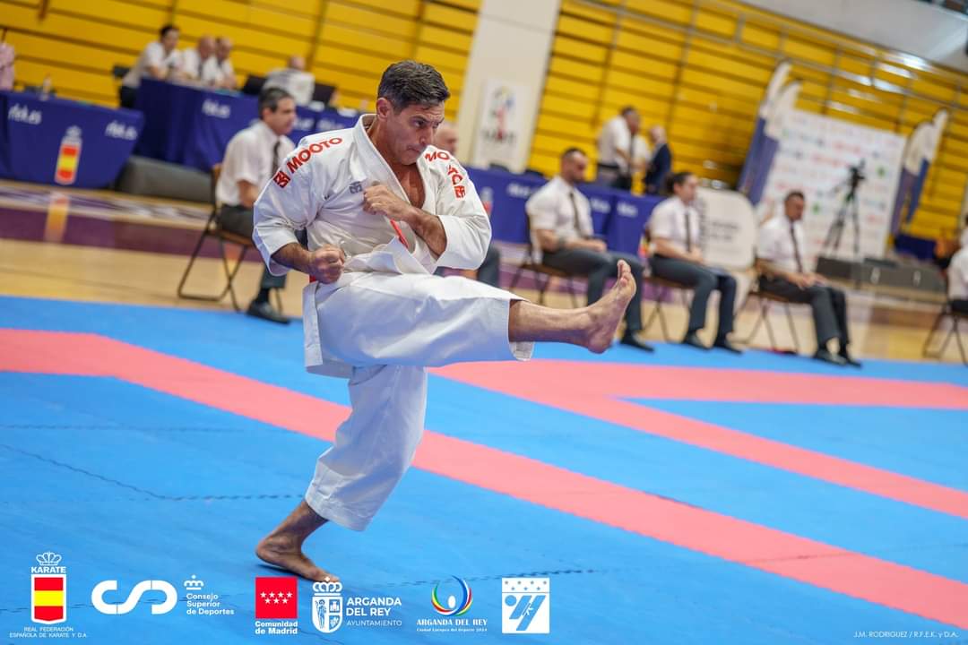 El menorquí Shuto Triay va fer una exhibició de com realitzar una kata.