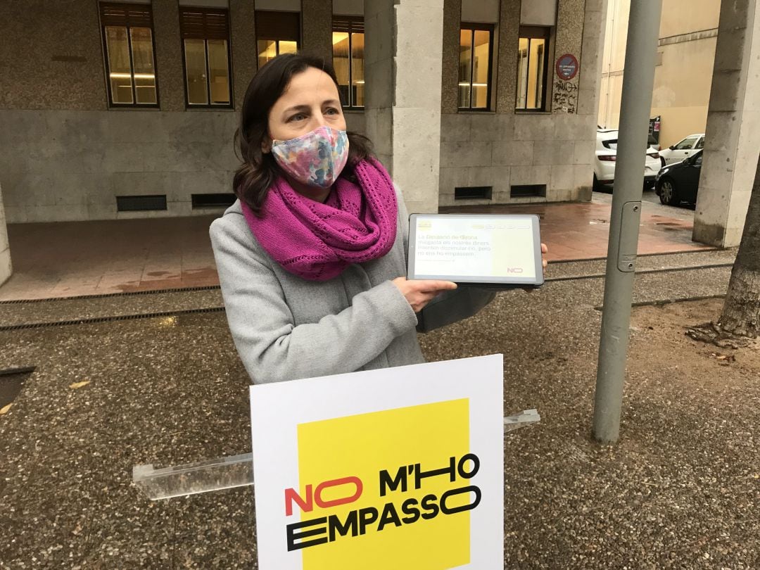 Roda de premsa de la diputada Laia Pèlach