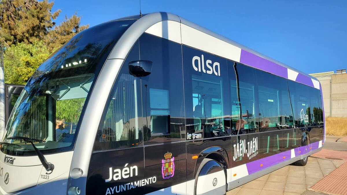 Jaén contará con tres autobuses eléctricos antes de finales de año