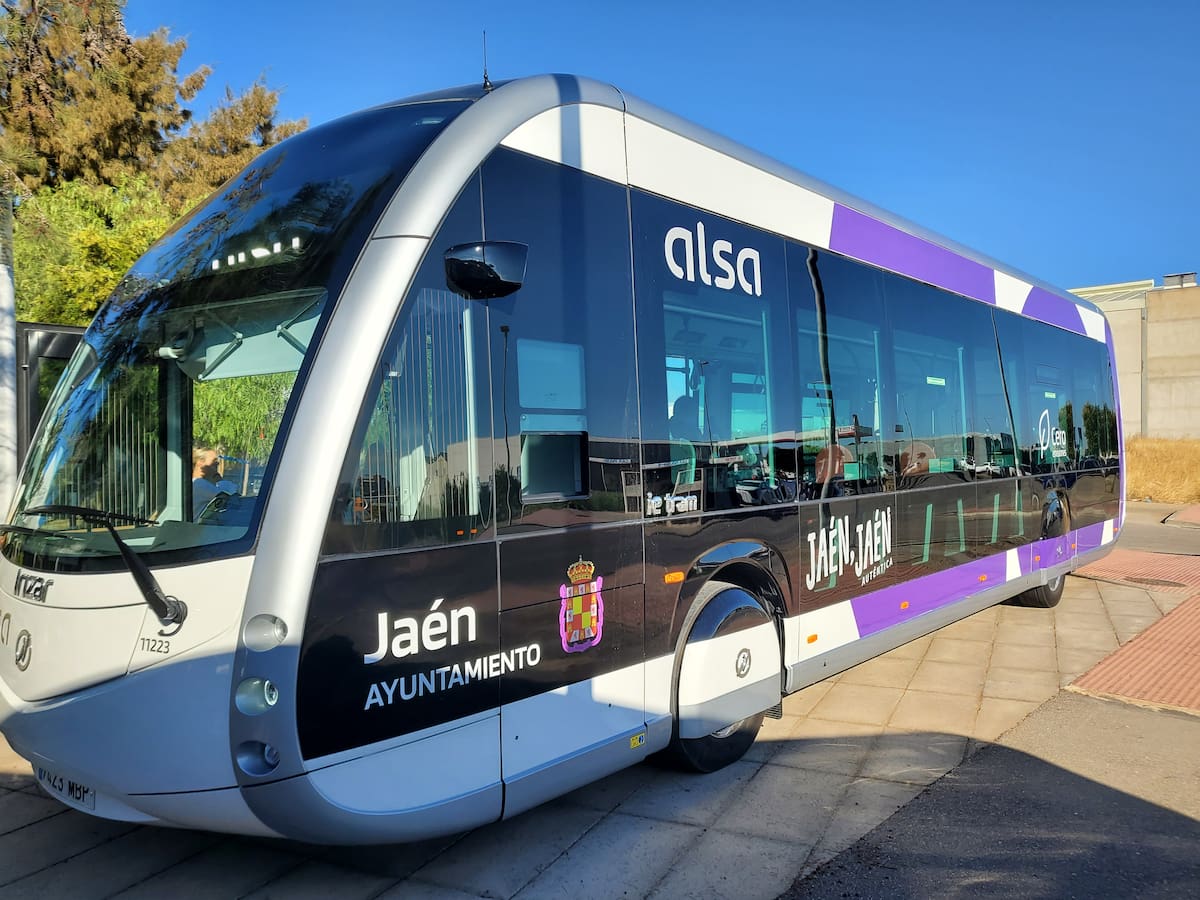 Jaén contará con tres autobuses eléctricos antes de finales de año