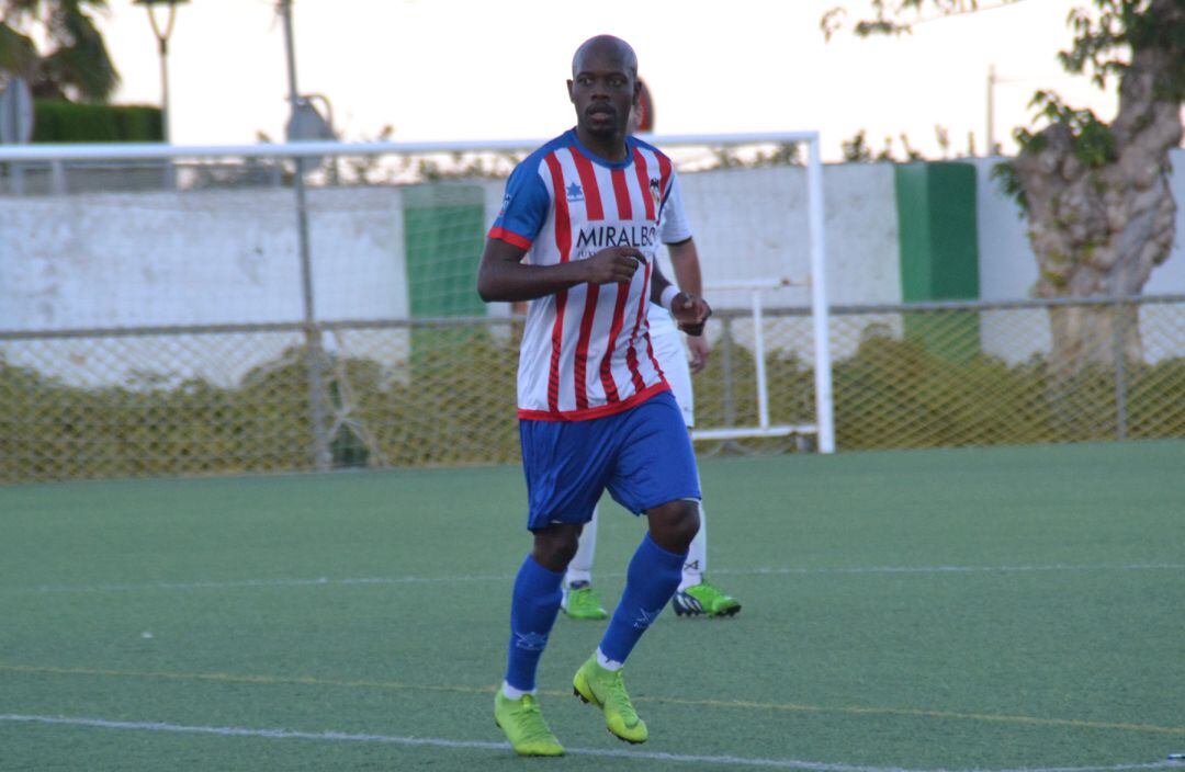 Obele jugador del CD Jávea.