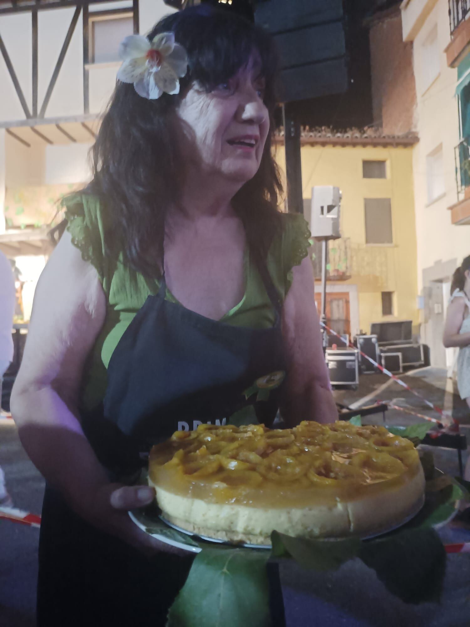 Teresa con la tarta