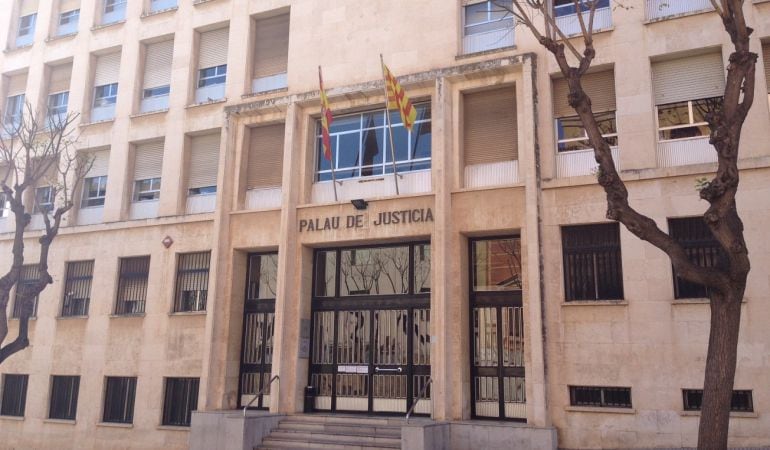 Façana de l&#039;Audiència Provincial de Tarragona
