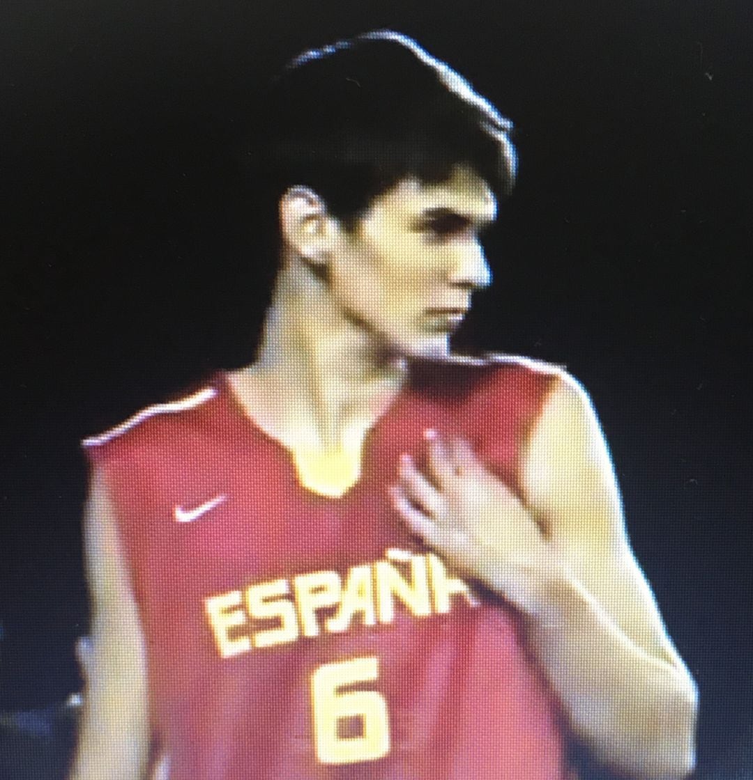 Antonio Morales con la camiseta de la selección