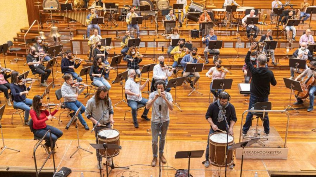 Ensayo de Euskadiko Orkestra y Kalakan.