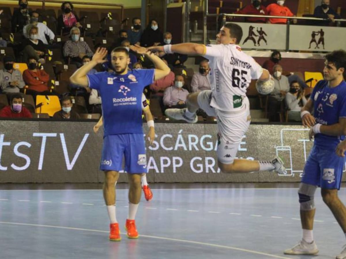 Tres partidos en diez días