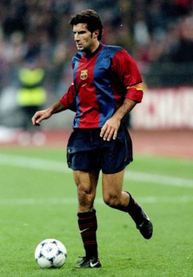 El portugués Luis Figo con la camiseta del Barcelona.