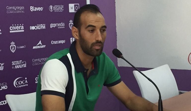 El capitán del Real Jaén, Santi Villa, durante la rueda de prensa de esta mañana