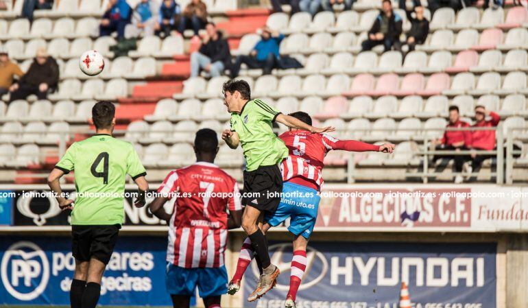 Un momento del partido.